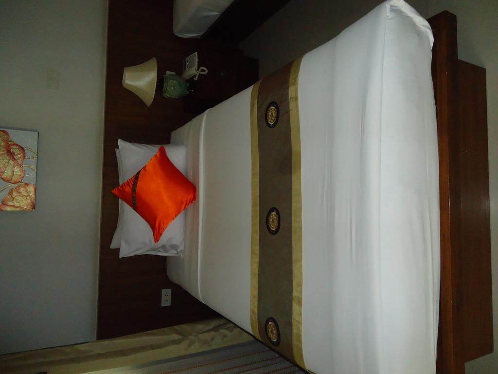 Top North Hotel Chiang Mai Luaran gambar